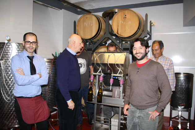 Filtrado y embotellado vinos blanco. tinto y rosado